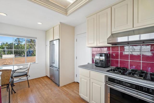15711 Highland Drive, San Jose CA: https://media.crmls.org/mediaz/685d92d3-60ed-4e07-886d-51e79895d4e8.jpg