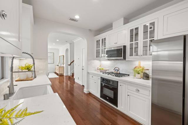 1298 Dahlia Loop, San Jose CA: https://media.crmls.org/mediaz/685dd43f-dfee-40ee-aac9-1882724e379c.jpg