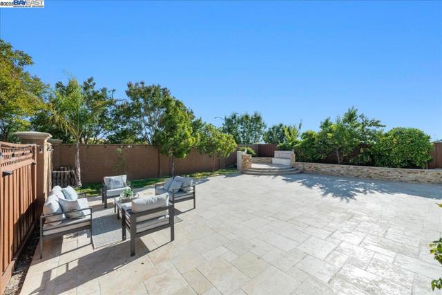 4206 Sunset View Dr, Dublin CA: https://media.crmls.org/mediaz/685e535a-776e-4ecd-aea3-3b867b889819.jpg