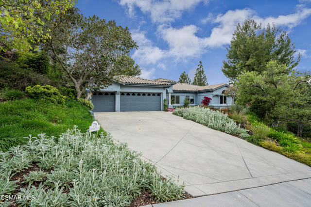 775 Parmenter Avenue, Thousand Oaks CA: https://media.crmls.org/mediaz/685ed246-57f4-4cd3-92f8-f83d2dbe3dd0.jpg