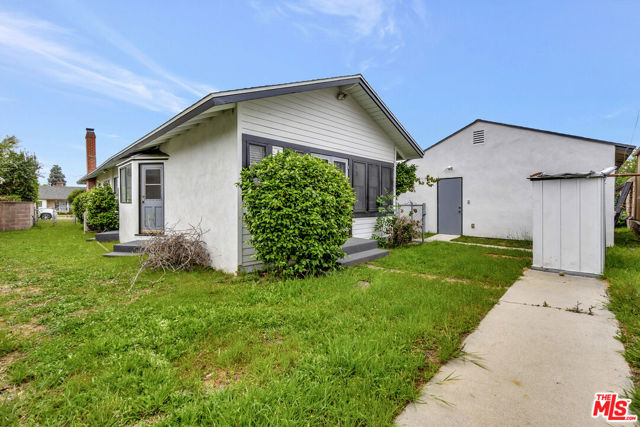 9855 Emperor Avenue, Arcadia CA: https://media.crmls.org/mediaz/685ef168-4f0d-46fc-a33b-49473ac5d5b7.jpg