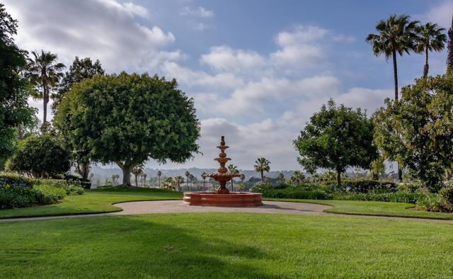 15491 Pimlico Corte, Rancho Santa Fe CA: https://media.crmls.org/mediaz/685f8e33-9769-464c-96f7-6ea421f28c36.jpg