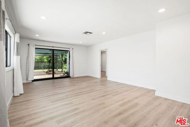 14357 Collins Street, Sherman Oaks CA: https://media.crmls.org/mediaz/68608ca2-214d-4942-aa1a-5136a211a9a6.jpg