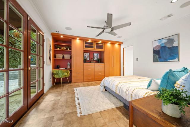 Detail Gallery Image 23 of 36 For 1038 Oban Dr, Los Angeles,  CA 90065 - 3 Beds | 3 Baths