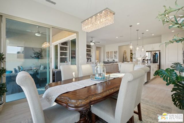 101 Zinfandel, Rancho Mirage CA: https://media.crmls.org/mediaz/686145b4-ef0c-4ca8-9652-d39b950c298d.jpg