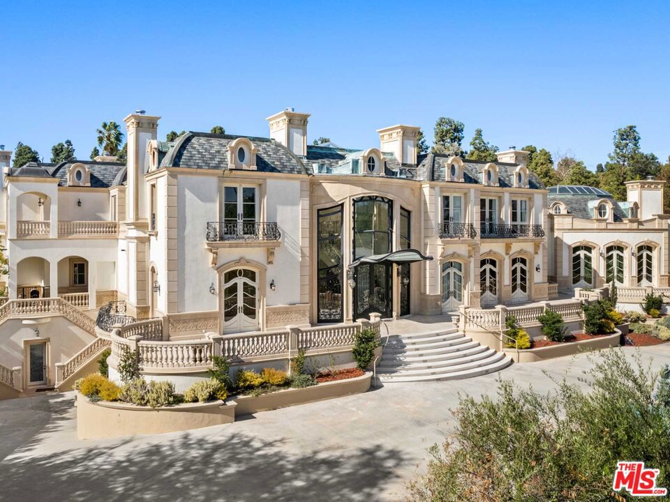 901 N Alpine Drive — French