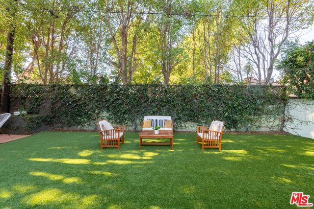3917 Beethoven Street photo 16
