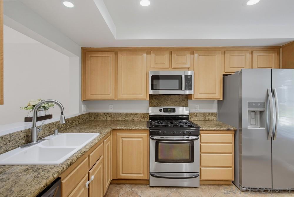 3614 Caminito Carmel Lndg - photo 9