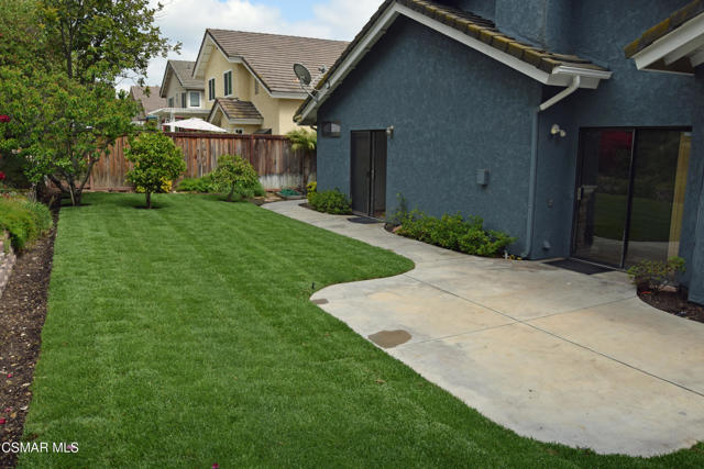 2462 Rikkard Drive, Thousand Oaks CA: https://media.crmls.org/mediaz/686396df-8ea0-4800-b4b4-a4635041092a.jpg