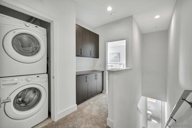 7786 Stylus Dr, San Diego CA: https://media.crmls.org/mediaz/6863c923-00b6-424e-831a-db9223c859ce.jpg