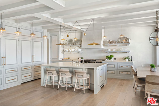 27218 Pacific Coast Highway, Malibu CA: https://media.crmls.org/mediaz/6863d6c9-d99f-4dfc-8d52-9f49e4081112.jpg
