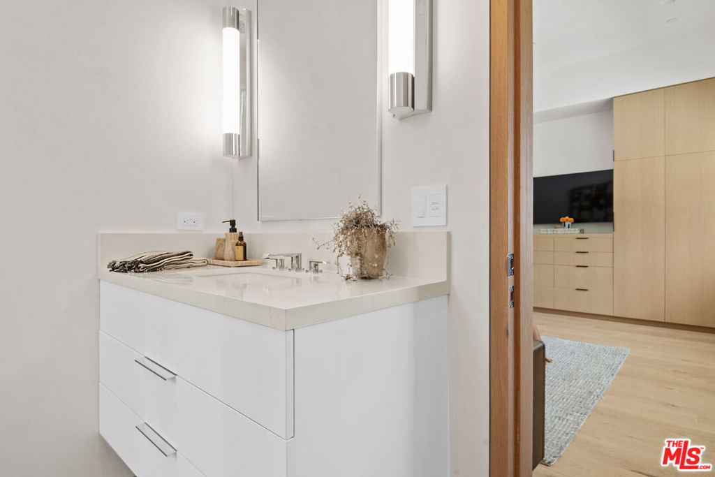 MLS #26829383 image #47