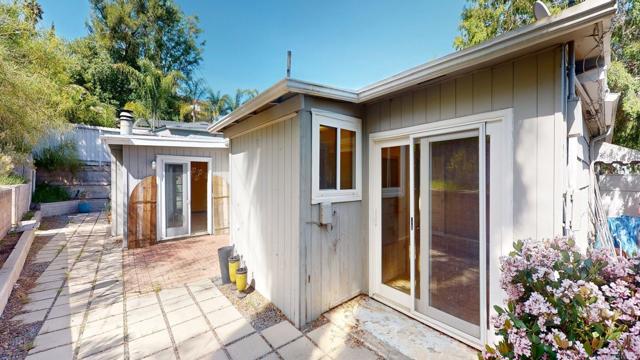 Detail Gallery Image 9 of 24 For 4320 Cartagena Dr, San Diego,  CA 92115 - 2 Beds | 2 Baths