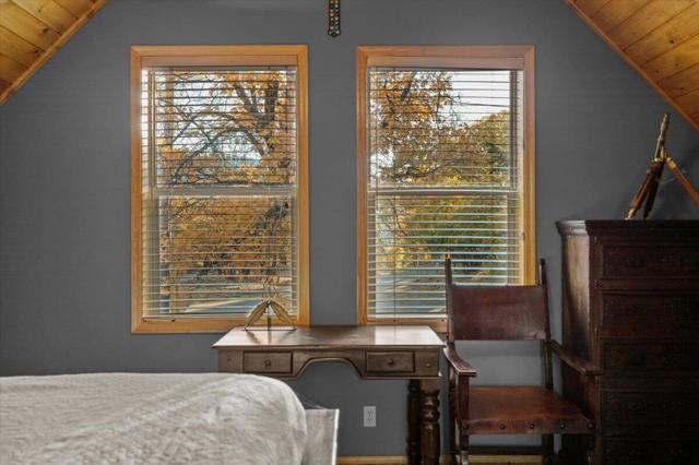 1614 S Colusa Drive, Big Bear CA: https://media.crmls.org/mediaz/68652063-c41e-45b5-baa7-b76d5c3fad3e.jpg