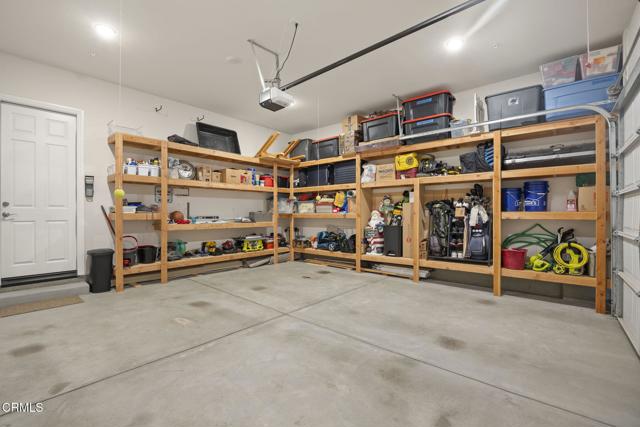 508 Autumn Path Lane, Santa Paula CA: https://media.crmls.org/mediaz/686529e9-b6e7-427f-bd1f-47dcea658474.jpg