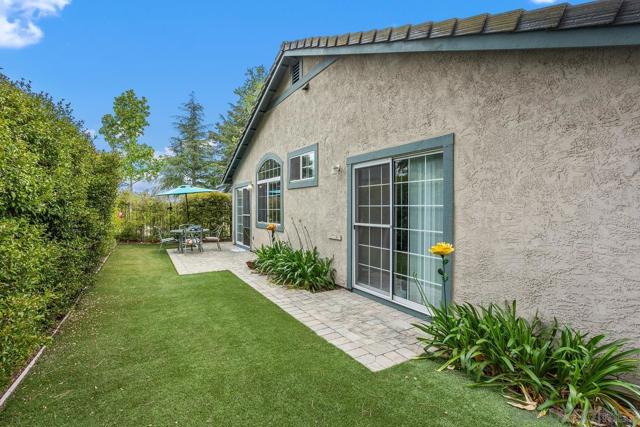 1150 ALOE CT., San Marcos CA: https://media.crmls.org/mediaz/68656e3e-6743-4fa4-9bf4-a206ec85a640.jpg