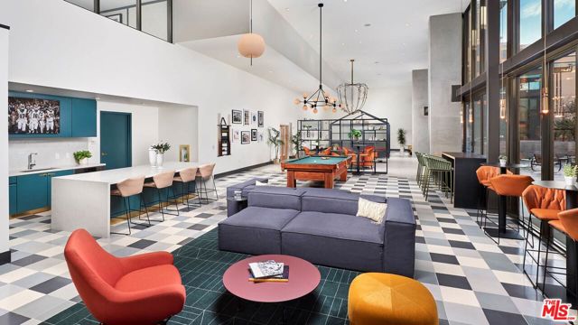 755 S Spring Street, Los Angeles CA: https://media.crmls.org/mediaz/6866f450-f2d0-4d6d-b09f-b763f4405f8f.jpg