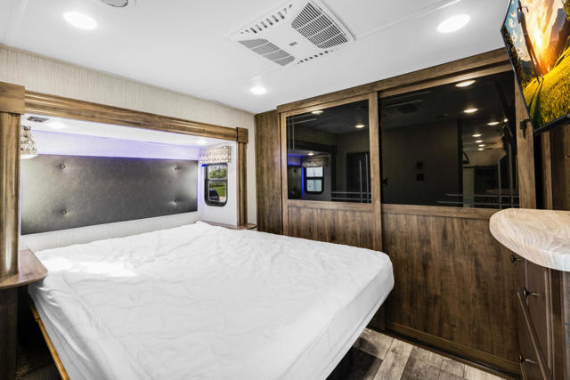 69411 R Ramon Rd #98, Cathedral City CA: https://media.crmls.org/mediaz/6868e420-6552-4e71-9fa6-f8a401ca26c0.jpg