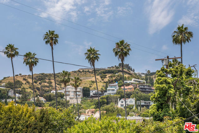 1641 Ogden Drive, Los Angeles, California 90046, 5 Bedrooms Bedrooms, ,1 BathroomBathrooms,Single Family Residence,For Sale,Ogden,24419641