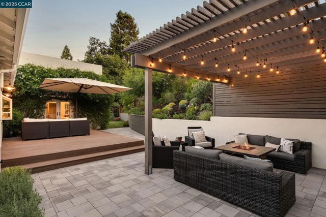 117 Montana Dr, Danville CA: https://media.crmls.org/mediaz/6869277a-6f02-4aa9-81c5-2d26f2efc0f6.jpg