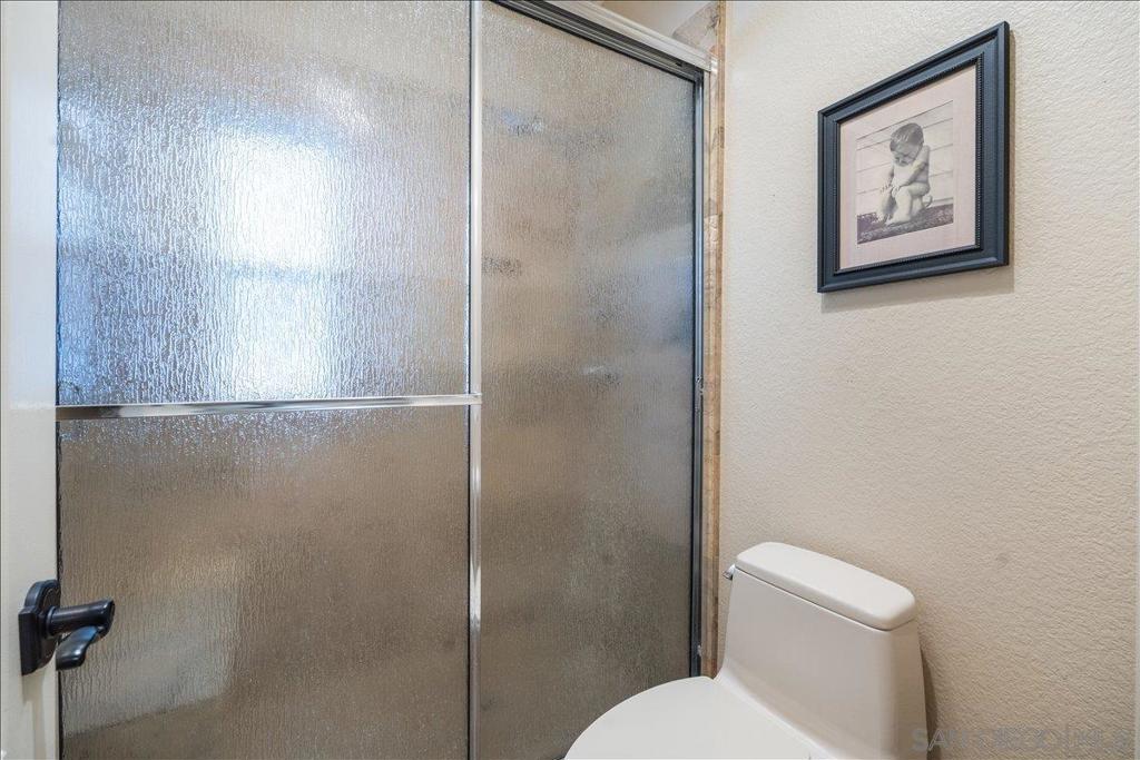 https://media.crmls.org/mediaz/686a7d5a-0419-41ed-b8b0-e695b4c0eb22.jpg?preset=X-Large