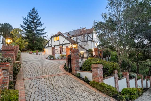 760 Chateau Drive, Hillsborough CA: https://media.crmls.org/mediaz/686aa0c1-831b-4b07-8bc5-c3cef1315a4b.jpg