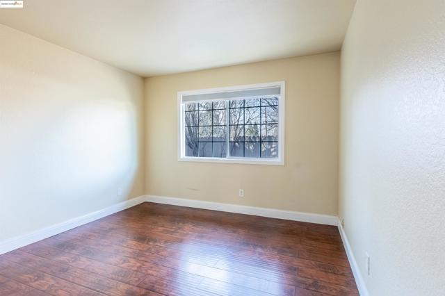 Image 7 of 36 For 1817 Jerron Pl
