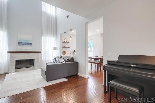 13554 Jadestone Way, San Diego CA: https://media.crmls.org/mediaz/686af78c-7aa2-49a7-8918-dae001b17284.jpg