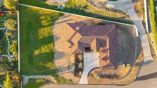 Detail Gallery Image 51 of 75 For 2525 Date Palm Ct, Vista,  CA 92084 - 3 Beds | 3/1 Baths