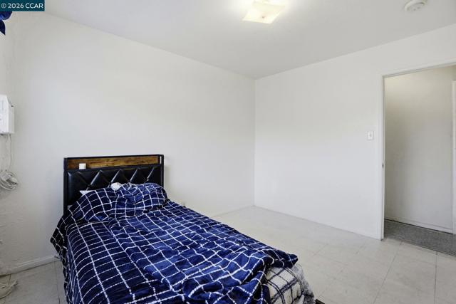 1990 Sunshine Dr, Concord CA: https://media.crmls.org/mediaz/686bcbed-efe9-4032-91c1-4a6e174279a5.jpg