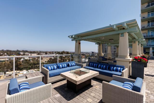 850 Beech St, San Diego CA: https://media.crmls.org/mediaz/686bcd14-2b61-4fb2-b98d-d740851107ee.jpg