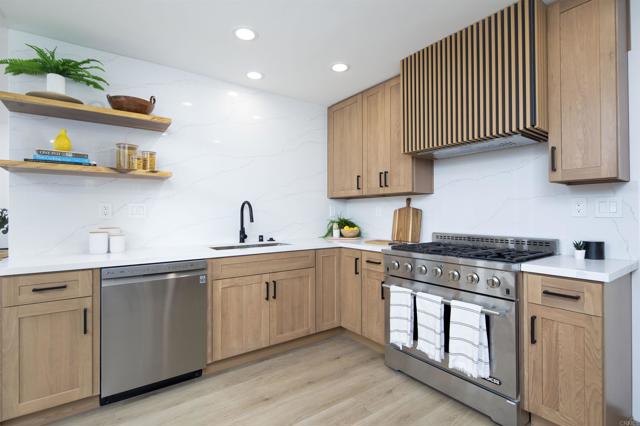 Detail Gallery Image 3 of 43 For 4870 Mount Armour Dr, San Diego,  CA 92111 - 4 Beds | 2 Baths