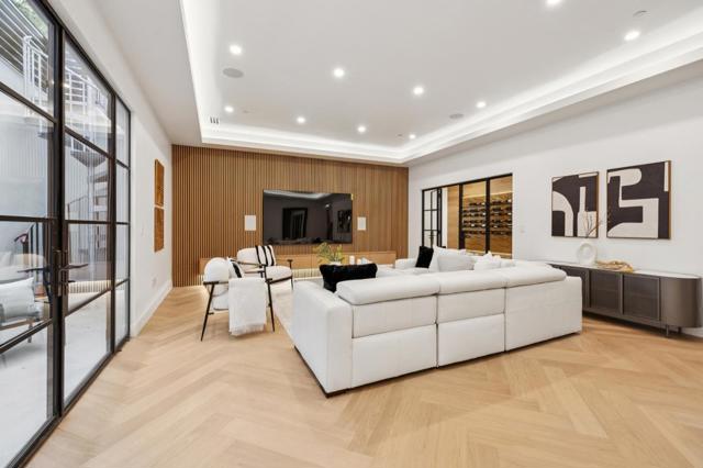 265 Coleridge Ave, Palo Alto CA: https://media.crmls.org/mediaz/686e26da-51dd-4684-a4ad-5a52b8cd14cd.jpg