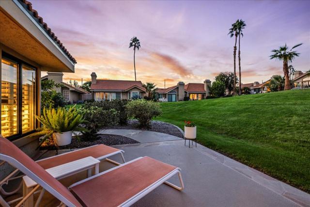 44 Acapulco Drive, Palm Desert CA: https://media.crmls.org/mediaz/686ec7dc-213e-4fcb-9fbf-bac73d646ec0.jpg