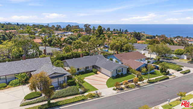 7022 Lofty Grove Drive, Rancho Palos Verdes, California 90275, 3 Bedrooms Bedrooms, ,2 BathroomsBathrooms,Residential,For Sale,Lofty Grove,26777747