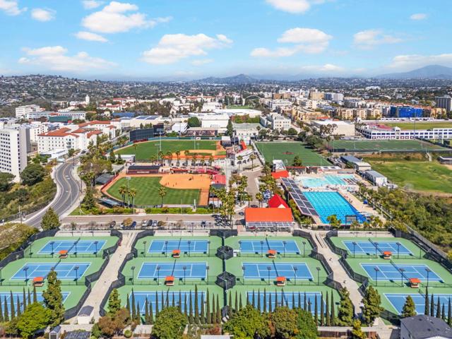 5370 Redding Rd, San Diego CA: https://media.crmls.org/mediaz/686f332d-6cc8-4c0c-879b-0e51eea113e0.jpg