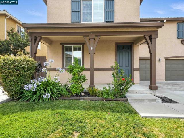 2433 Sanders Ln, Fairfield CA: https://media.crmls.org/mediaz/686f78ba-4acb-4c63-bee7-664c233aeb36.jpg
