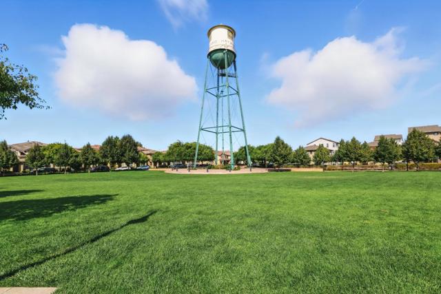 2333 Gibbons Street, Hayward CA: https://media.crmls.org/mediaz/686fb09c-b5f9-4531-8ca7-f4617de18e02.jpg