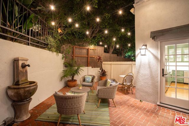 2055 Outpost Drive, Los Angeles CA: https://media.crmls.org/mediaz/68701ec0-f485-4514-8eeb-feca6abafe50.jpg