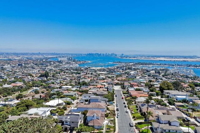 3380 Trumbull St, San Diego CA: https://media.crmls.org/mediaz/68703c14-d1de-4558-83ed-ccb14b3edb1f.jpg