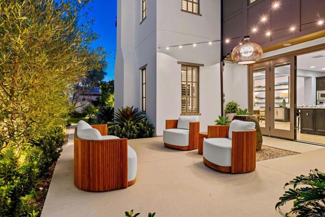 16941 Simple Melody Lane, San Diego CA: https://media.crmls.org/mediaz/6871379c-7837-4cc5-af10-4cff3ef089f6.jpg