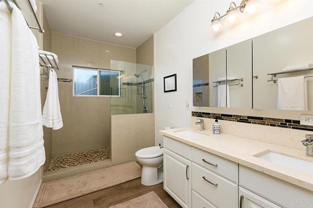 Detail Gallery Image 2 of 12 For 533 F Ave., Coronado,  CA 92118 - 2 Beds | 2 Baths