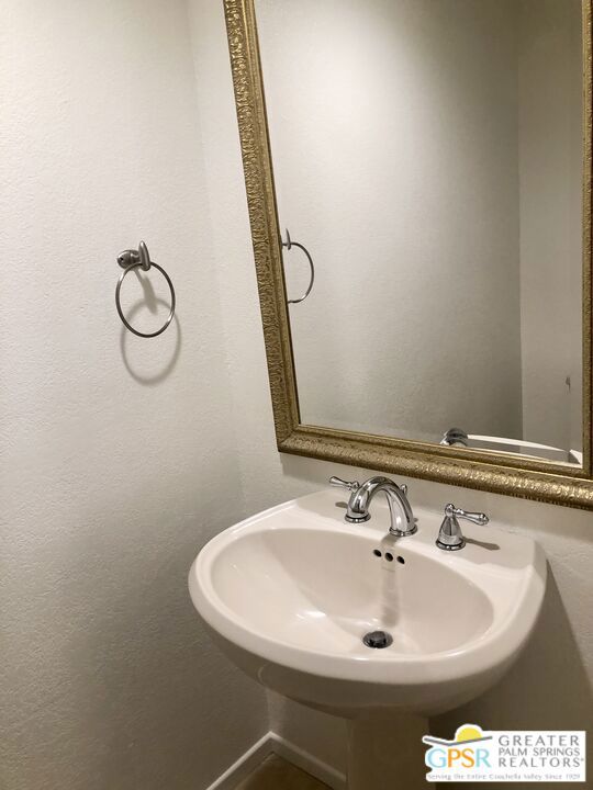 1598 N Kaweah Road #3, Palm Springs, CA 92262