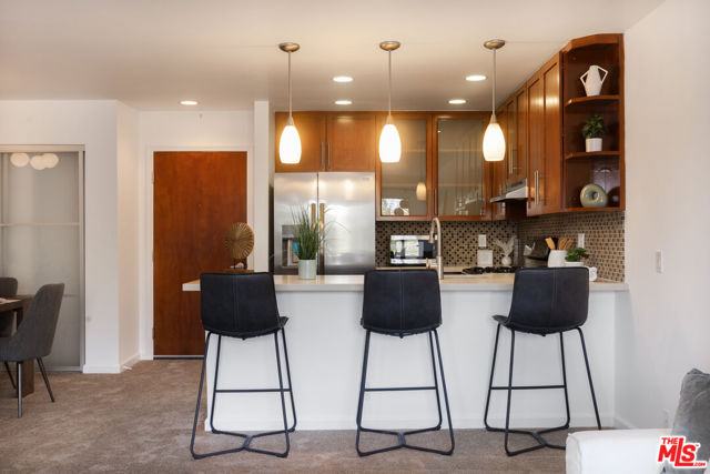 4702 Fulton Avenue, Sherman Oaks CA: https://media.crmls.org/mediaz/68721b3b-4208-450c-9384-dca362bdc964.jpg