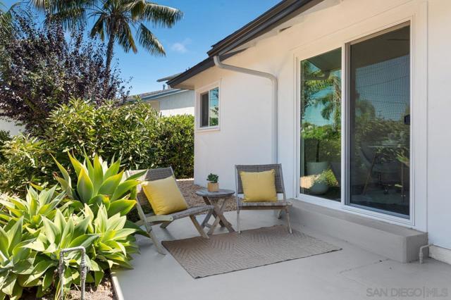 4179 Galt St, San Diego CA: https://media.crmls.org/mediaz/687230e4-df01-49ee-9437-e1503cfc5983.jpg