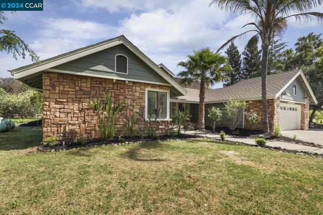 5181 Winding Way, Vacaville, California 95688, 3 Bedrooms Bedrooms, ,2 BathroomsBathrooms,Single Family Residence,For Sale,Winding Way,41060702