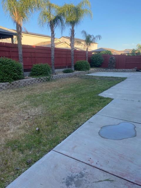 346 Vasconcellos Avenue, Manteca CA: https://media.crmls.org/mediaz/6872e9cf-ef02-430b-a2d1-457b15aa8800.jpg