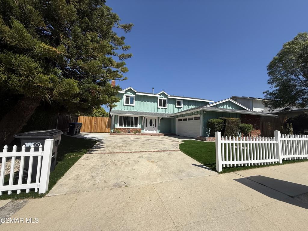 1506 Los Amigos Avenue