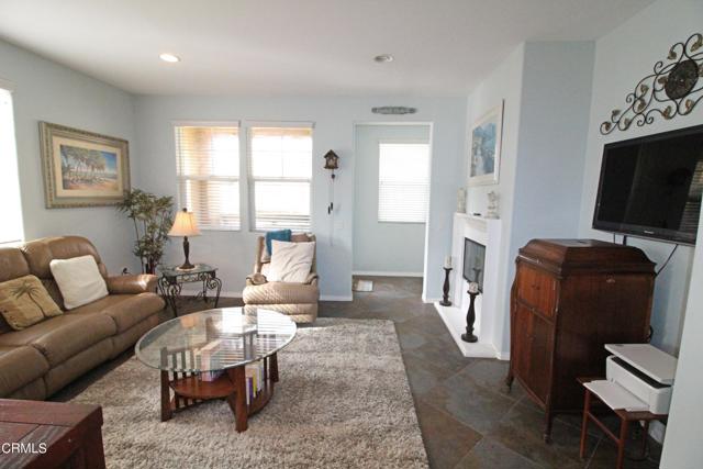 Detail Gallery Image 1 of 29 For 1428 Windshore Way, Oxnard,  CA 93035 - 2 Beds | 2/1 Baths
