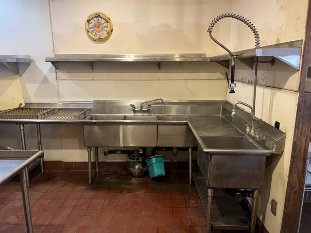 1642 W 27th Street, San Bernardino CA: https://media.crmls.org/mediaz/68760e60-e99d-411d-88fa-8a858ea87496.jpg